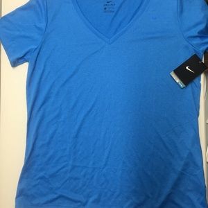 Nike dri fit vneck T-shirt new with tags size XL
